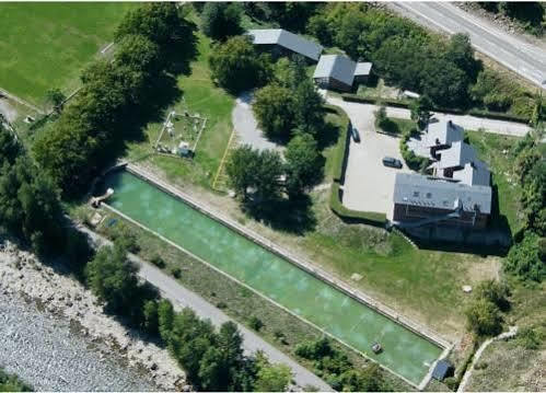 Alberg Escola De Piraguisme De ソート エクステリア 写真